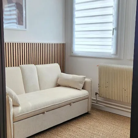 Grand En Plein Cœur De Lisieux, Rez-de-chaussée Appartement